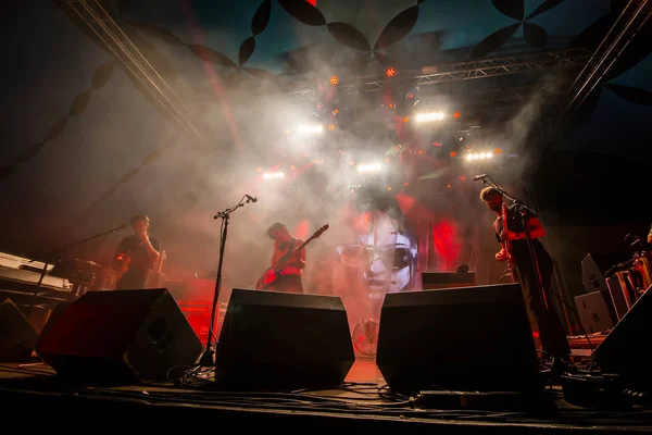 Linda Martini Band tritt auf Musikfestival auf — Stockfoto