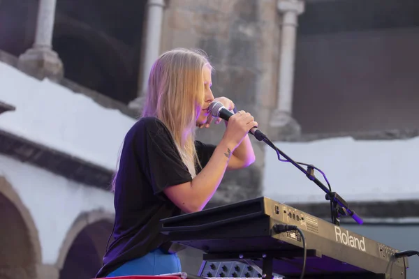 Cantante de Lince actuando en el Festival de Música —  Fotos de Stock