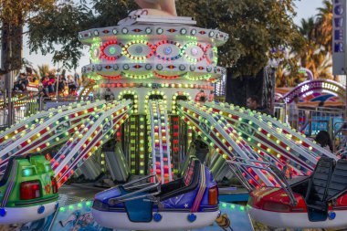 Atlıkarınca gezintisi