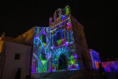 Soyut sanat ışığı kurulumu