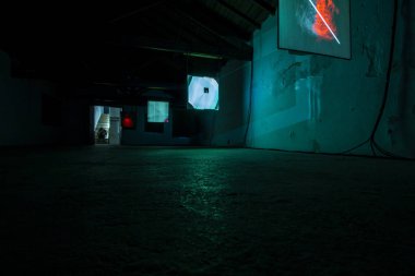 Soyut sanat ışığı kurulumu