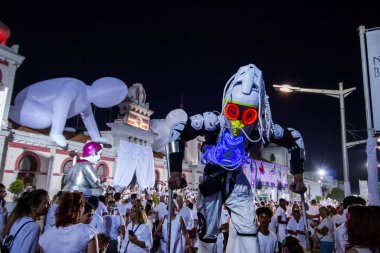 Loule şehrinde beyaz gece