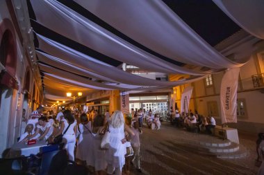 Loule şehrinde beyaz gece