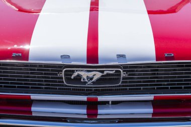 Gösteride antika arabaların görüntüsü