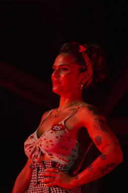 Gösteride antika arabaların görüntüsü