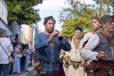 Festivalde ortaçağ sanatçıları