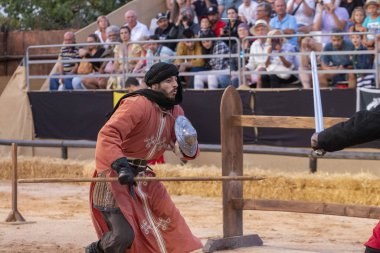 Festivalde ortaçağ sanatçıları