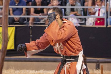 Festivalde ortaçağ sanatçıları