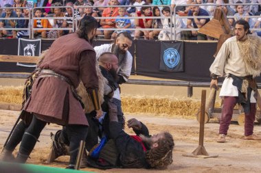 Festivalde ortaçağ sanatçıları