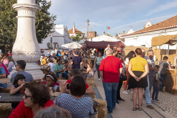 Espace food court sur le festival médiéval — Photo