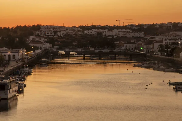 Tavira şehrinin gün batımı manzarası — Stok fotoğraf