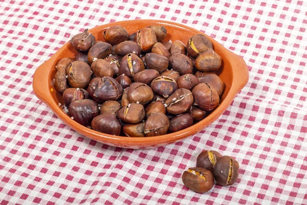 Traditional portuguese dish of roasted chestnuts — 스톡 사진