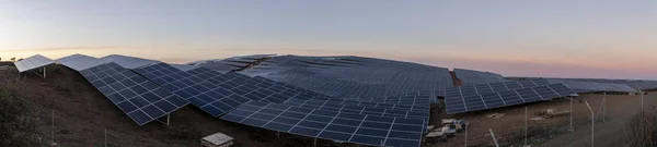 Field of solar panels — Stock Photo, Image