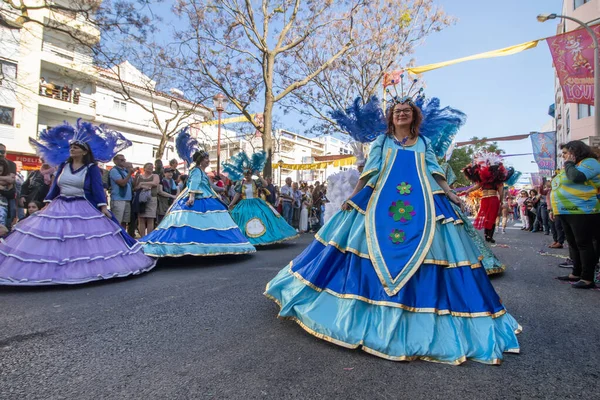 Loule Portugalia Luty 2020 Kolorowy Karnawał Karnawał Uczestnicy Festiwalu Parade — Zdjęcie stockowe