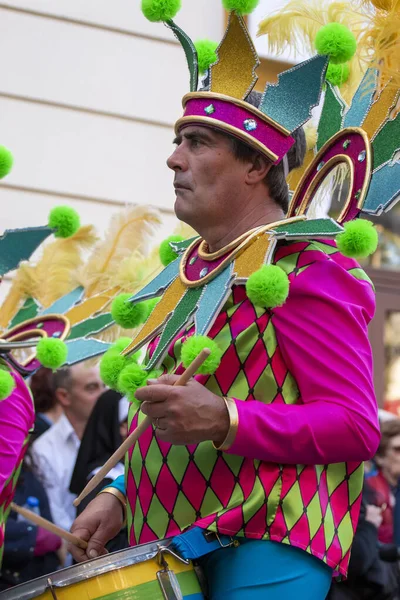 Loule Portugalia Luty 2020 Kolorowy Karnawał Karnawał Uczestnicy Festiwalu Parade — Zdjęcie stockowe