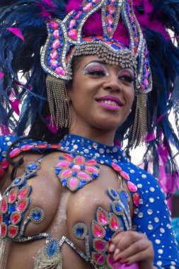 Loule, Portekiz - Şubat 2020: Loule, Portekiz 'deki Renkli Karnaval Festivali katılımcıları.