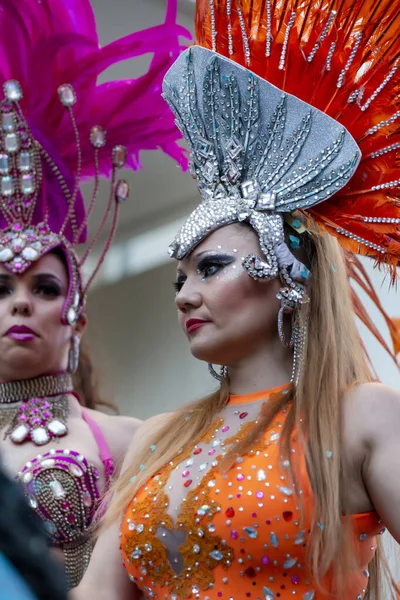 Loule Portugal Februari 2020 Färgglada Karneval Carnaval Paradfestivaldeltagare Loule Stad — Stockfoto