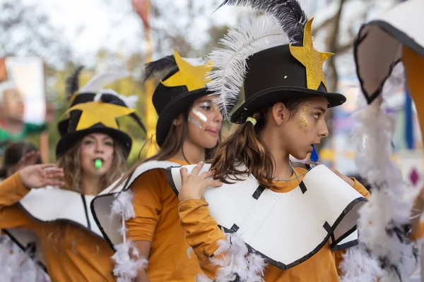 Loule Portugalia Luty 2020 Kolorowy Karnawał Karnawał Uczestnicy Festiwalu Parade — Zdjęcie stockowe