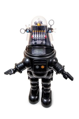 Beyaz arka planda izole edilmiş klasik bir robot oyuncak..