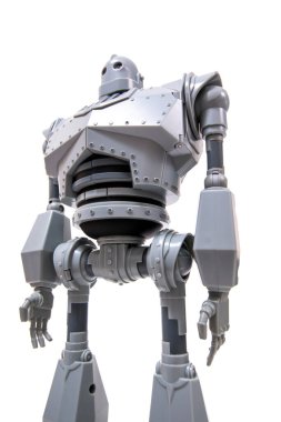 Beyaz arka planda izole edilmiş klasik bir robot oyuncak..
