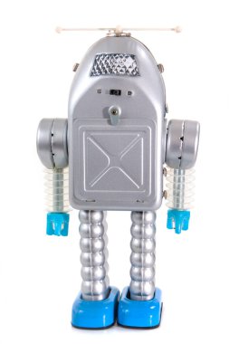 Beyaz arka planda izole edilmiş klasik bir robot oyuncak..