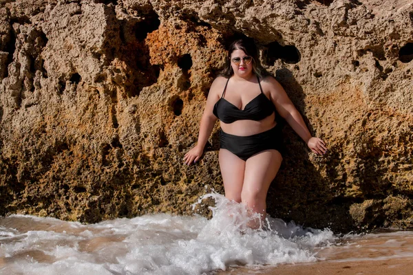 Beautiful Sensual Woman Black Bikini Dark Shades Beach — Stock Photo, Image