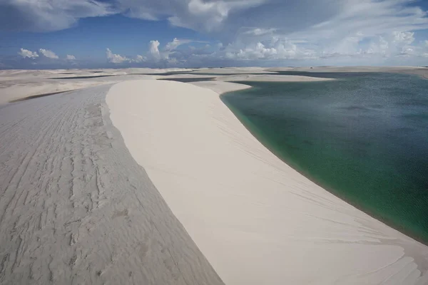 Lagoa nos lenis maranhenses nordeste do brrazil