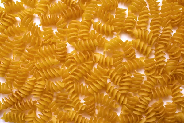 Spiralpaste Auf Weißem Teller Italienisches Gericht Hartweizennudeln Hochwertige Kohlenhydrate Alltägliche — Stockfoto