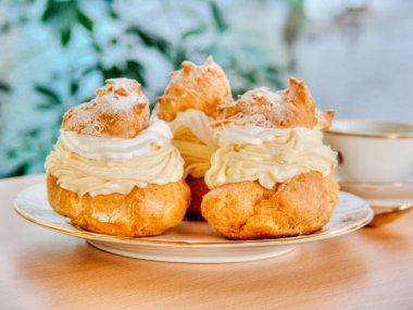  Ev yapımı lezzetli vanilla, krem puf, profiterol