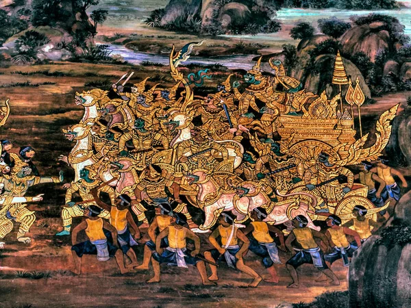 Escena del Ramakien un Ramayana tailandés, obra maestra de la pintura mural tradicional en el palacio rey Wat Phra Kaew en Bangkok, Tailandia —  Fotos de Stock