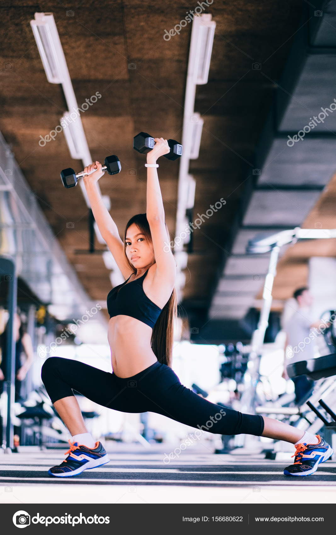 Female beginner aobjective pull ups