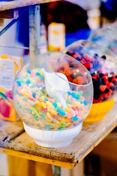 Şeker standı gummi renkli şeker ile yakın çekim — Stok fotoğraf