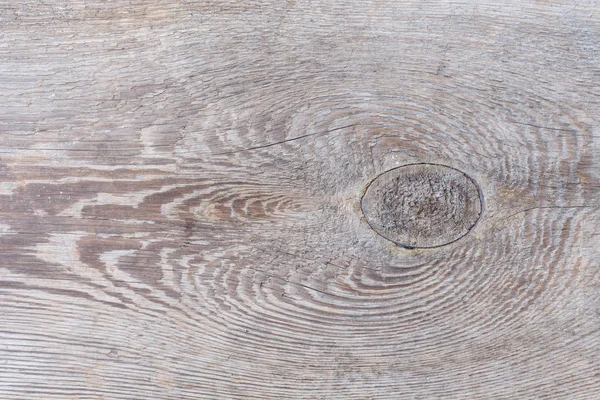 Lättnad texturen av ytan av den gamla träskiva med fattiga bearbetning, uttrycksfulla riktningen av träfibrerna och brytpunkten av Knut — Stockfoto