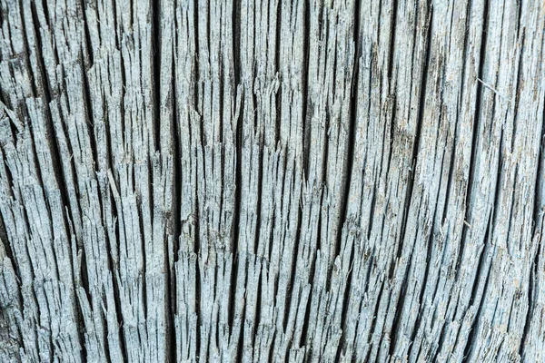 Σκούρο υφή από παλιό φυσικό ξύλο με ρωγμές από την έκθεση στον ήλιο και τον άνεμο — Φωτογραφία Αρχείου