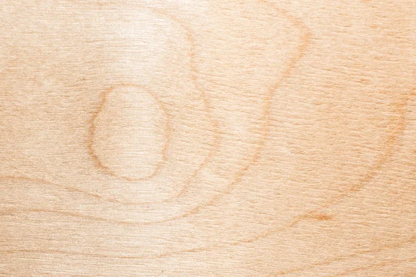 Textuur van natuurlijke berken triplex, het oppervlak van het hout is onbehandeld, alot van vezel en kleine chips — Stockfoto