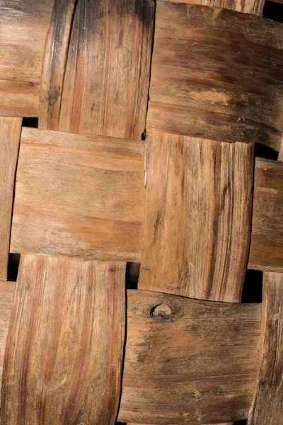 Doku çok eski hasır sepet