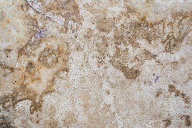 doku nemden, bir sürü yok bir sıva tabakası ile eski bir antika duvar ve yüzey çatlaklar, duvardaki kabarcıklar