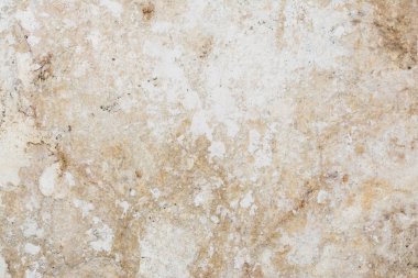 doku nemden, bir sürü yok bir sıva tabakası ile eski bir antika duvar ve yüzey çatlaklar, duvardaki kabarcıklar