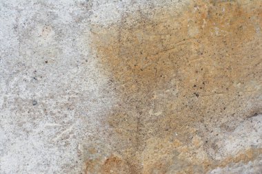 doku nemden, bir sürü yok bir sıva tabakası ile eski bir antika duvar ve yüzey çatlaklar, duvardaki kabarcıklar