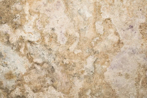 doku nemden, bir sürü yok bir sıva tabakası ile eski bir antika duvar ve yüzey çatlaklar, duvardaki kabarcıklar