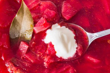 Rusya ve Ukrayna Ulusal çorba, kırmızı pancar çorbası, gıda yakın çekim arka plan