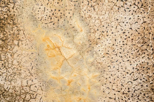Textura da antiga parede rachada com um padrão caótico, arquitetura de fundo abstração — Fotografia de Stock