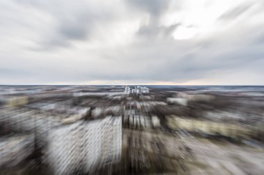 Yakınlaştırma efektli yaratıcı bulanıklık. Bir Haus şehrinin soyut görüntüsü. Harf ya da tasarım için boşluk