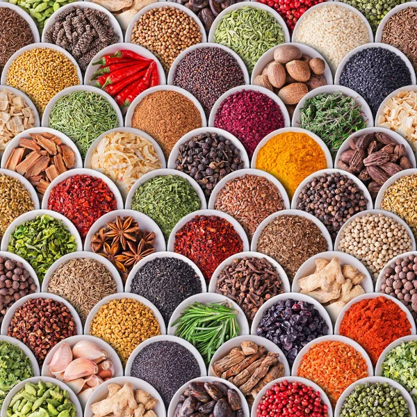 Baharat ve otlar ile sorunsuz doku