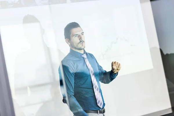 Apresentação de negócios em reunião corporativa. — Fotografia de Stock