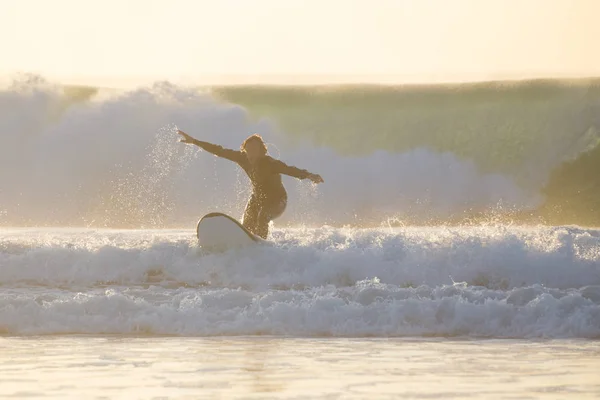 Body Surfer auf einer perfekten Welle. — Stockfoto