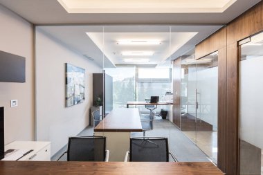 Modern kurumsal ofis iç.