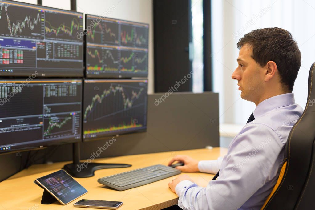 Stock broker trading online.