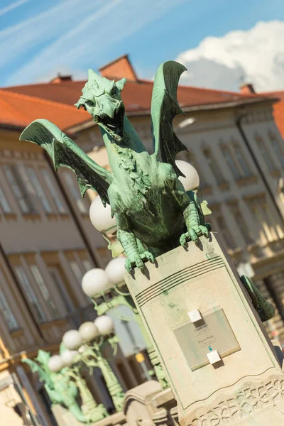 Słynny most smoka, symbol Europy w Lublanie, Słowenia,. — Zdjęcie stockowe