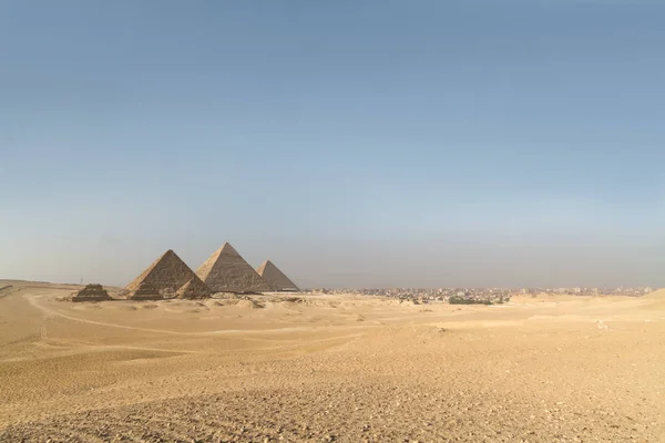 Gizské pyramidy v Káhiře, Egypt. — Stock fotografie